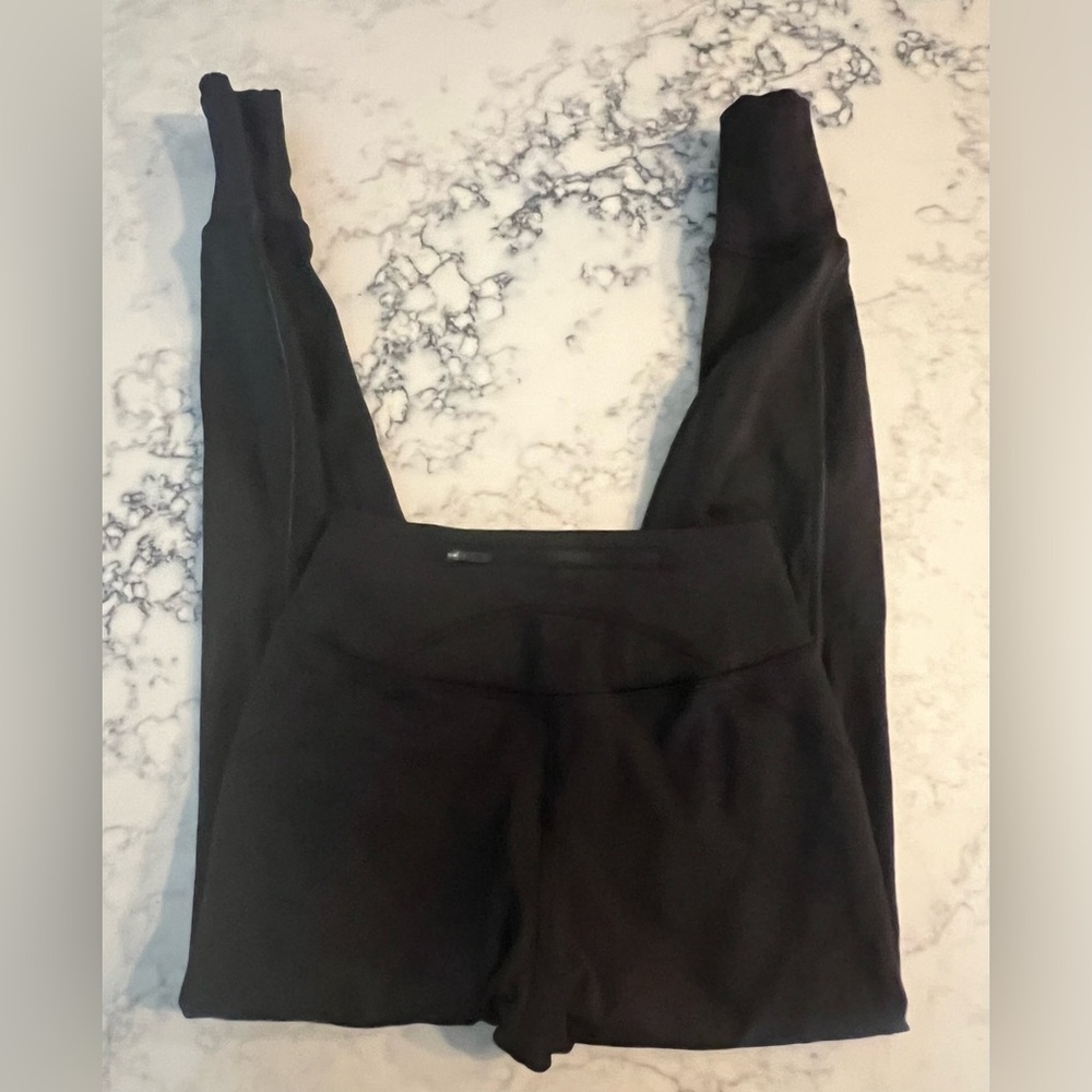 Lululemon Stretch High Rise Jogger Pants Women Size 0 black activewear EUC